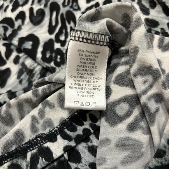 Susan Graver 3X Top liquid knit animal print black white - Picture 10 of 10